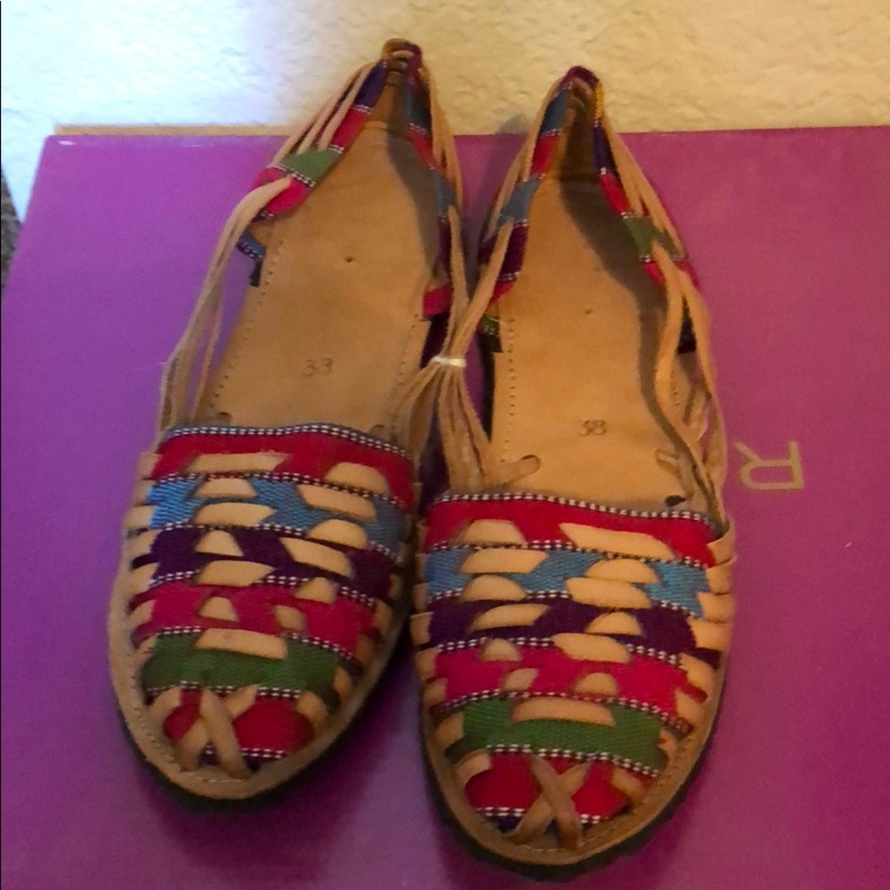 New Salvadoreño Sandals